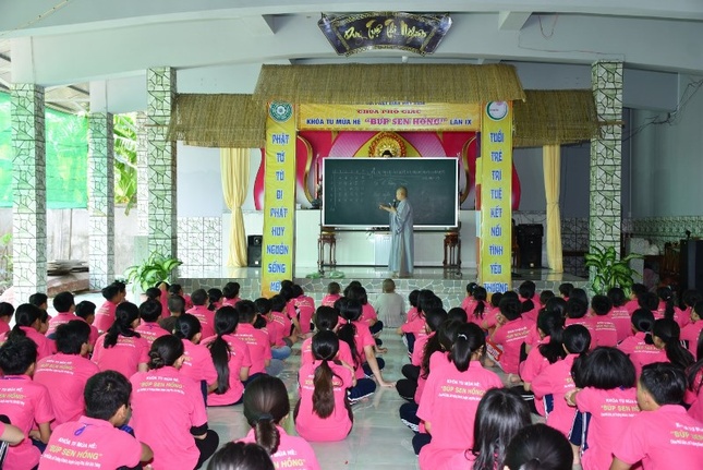 TRO CHOI LON (1).jpg