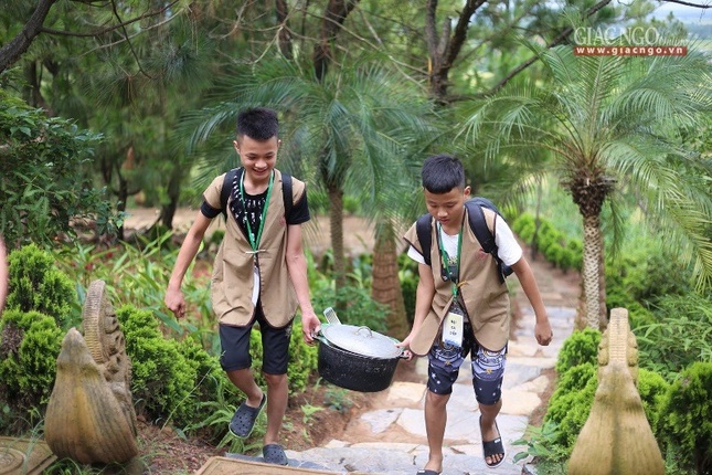 Biệt chúng 1 - Ảnh Đức Vinh.jpg