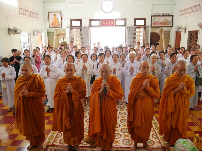 Chua Thien Quang (2).JPG