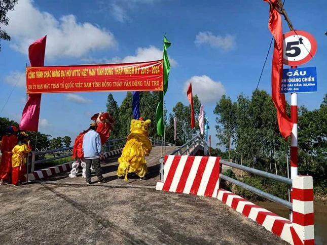 Khanh Thanh Cau kenh Khang  Chien.jpg