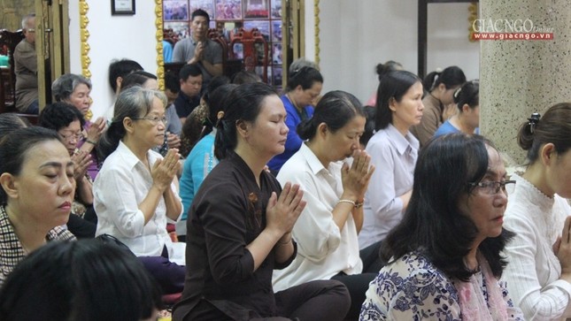 Lễ dâng y Nam tông tại chùa Phổ Minh ảnh 3 4pm.jpg