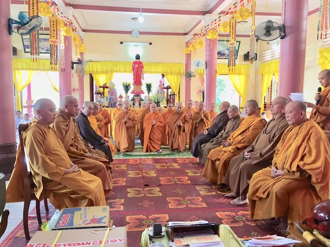 BTS thăm hạ trường Ngọc Phúc.jpg