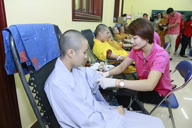 Hà Nội: Tăng Ni, Phật tử đăng ký hiến mô, tạng ảnh 4 8-489_jpg.jpg