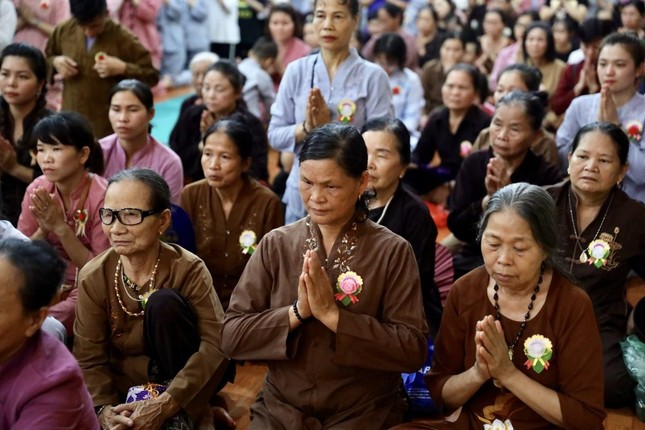 Xúc động lễ Vu lan tại chùa Phù Liễn ảnh 7 2O2A9085.jpg