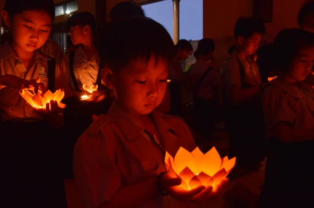 Thăng Bình: GĐPT cài hoa hiếu hạnh, đốt nến tri ân ảnh 3 DSC_0407.jpg