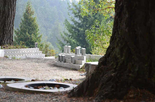 khu vuon hai nhi.jpg