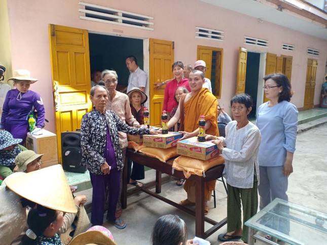Hoạt động từ thiện mùa Vu lan tại Bình Định, Đồng Tháp ảnh 1 bd1.jpg