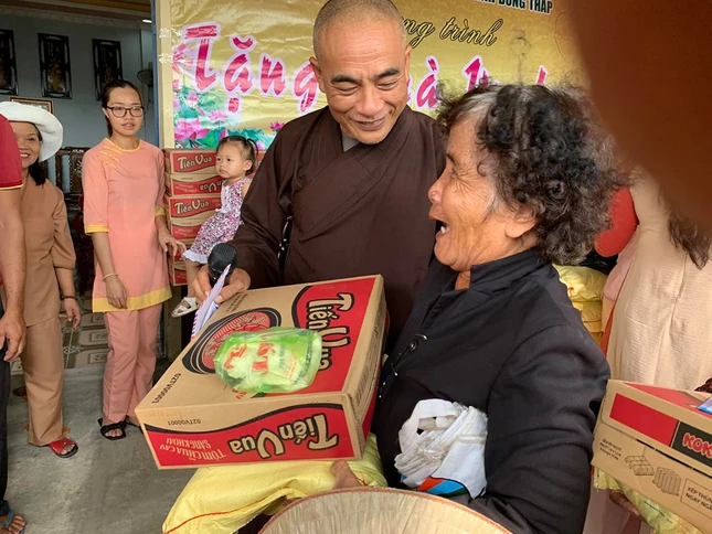 TT Quy tang qua ho ngheo.jpg