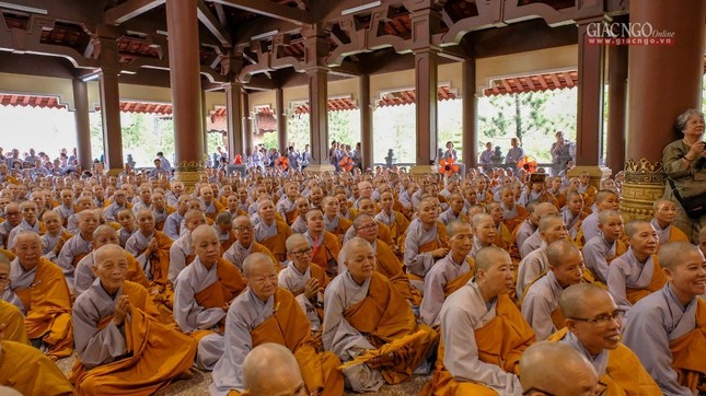 Khánh tuế Trưởng lão HT.Thích Thanh Từ 96 tuổi ảnh 7 DSCF0588.jpg