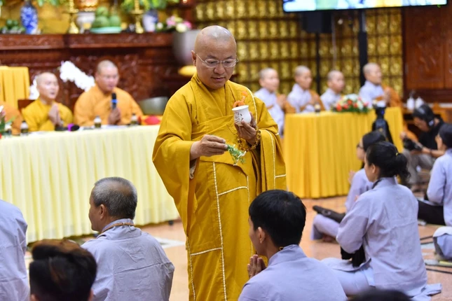 “Xuất gia gieo duyên” tại chùa Giác Ngộ ảnh 2 IMG_3284.JPG