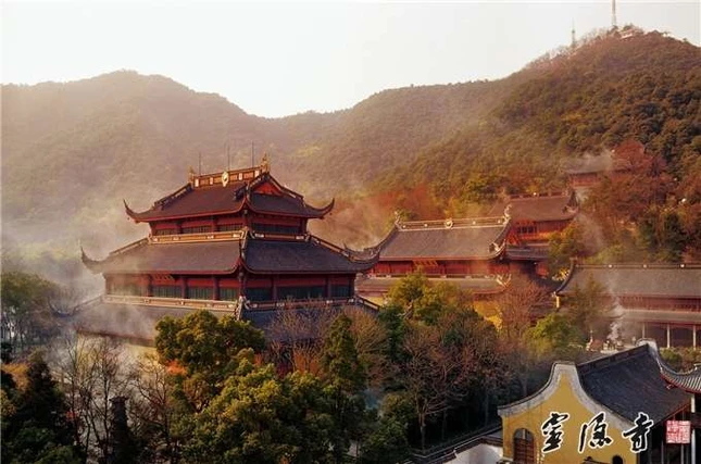 den chua hoc tieng Sanskrit 1.jpg