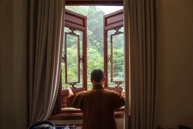 Đến chùa học tiếng Sanskrit để cân bằng cuộc sống ảnh 2 den chua hoc tieng Sanskrit.jpg