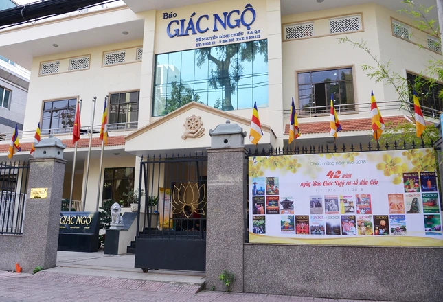 BGN -Ky niem 42 nam  (1).JPG