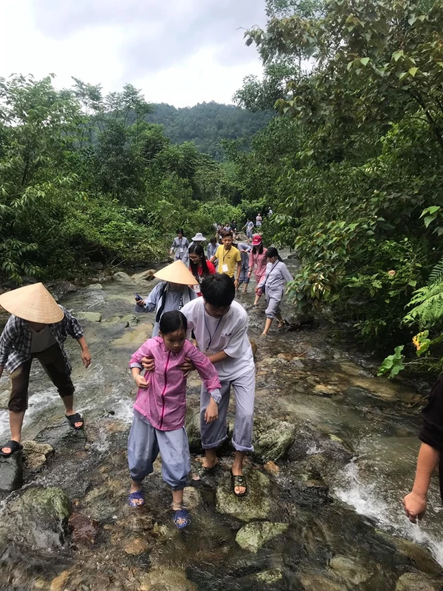 Trải nghiệm tu tập tại thiền viện Trúc Lâm Tây Trúc ảnh 3 69847479_1014052415612133_9081515099633483776_n.jpg