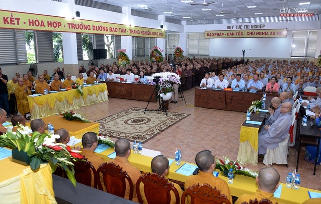 Tot nghiep Truong TCPH -Khai giang (13).jpg