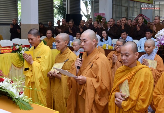 Tot nghiep Truong TCPH -Khai giang (39).jpg