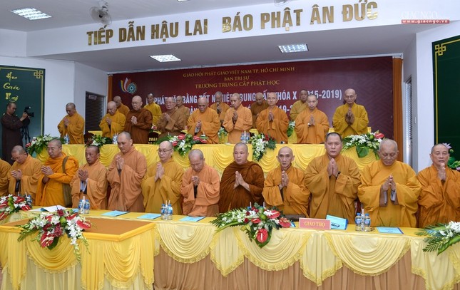 Tot nghiep Truong TCPH -Khai giang (9).jpg