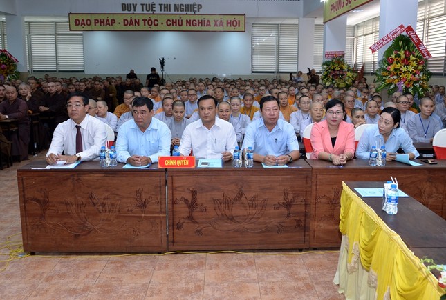 Tot nghiep Truong TCPH -Khai giang (7).JPG