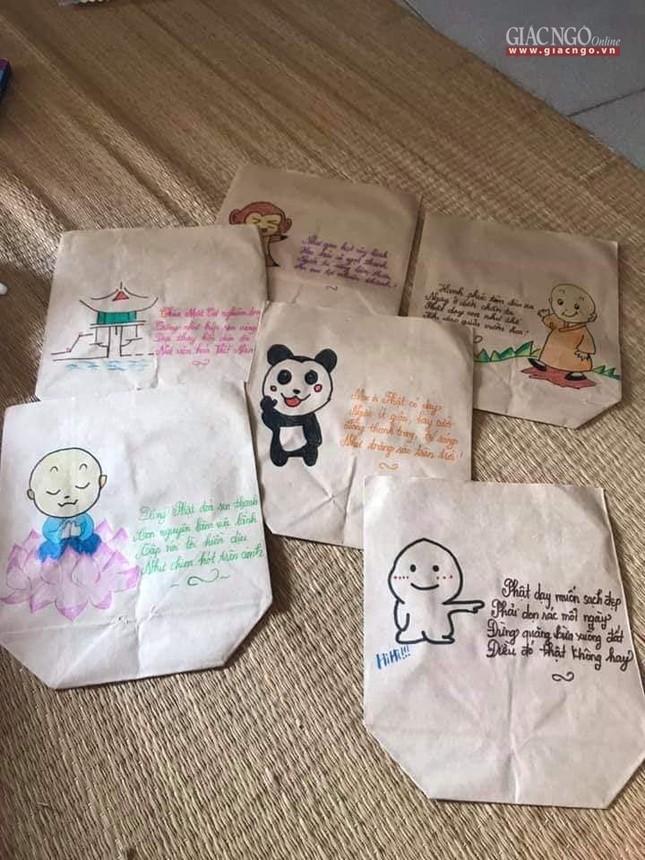 Chùa Đình Quán với túi quà trung thu thân thiện môi trường ảnh 3 69879142_675197352975891_8112807731649314816_n.jpg