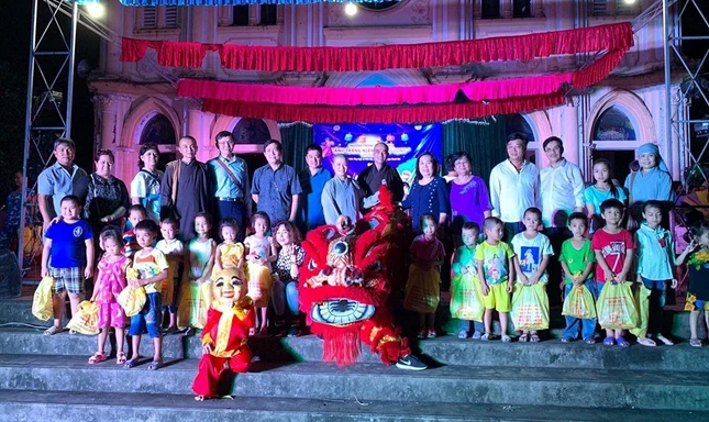 Tang qua Trung thu tai Thanh  Hoa.jpg