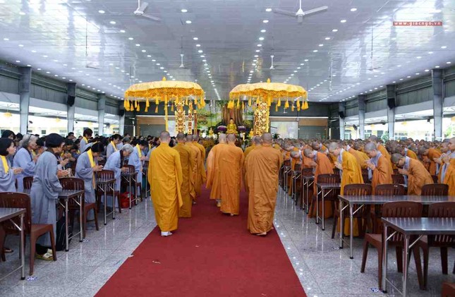 Khoa tu sang 15-9 tai HVPG- LMX (1).JPG