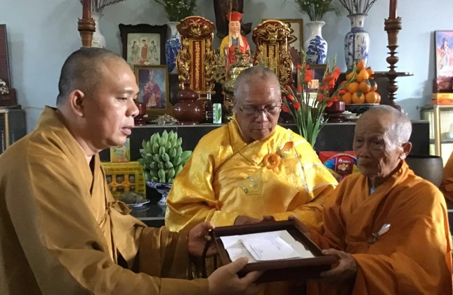 BTS PG tỉnh trao quyết định.jpg