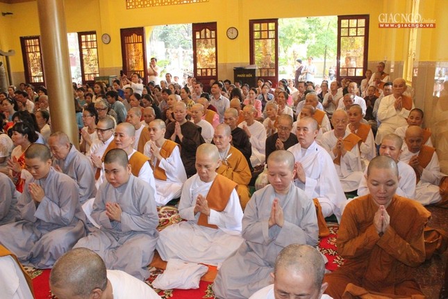 Trang nghiêm lễ dâng y Kathina tại tổ đình Bửu Quang ảnh 6 9d.jpg