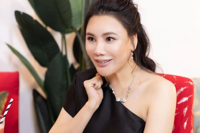 Ho Quynh Huong: 'Toi chanh, rat luy tinh va tieu tien khong can dem!' hinh anh 1