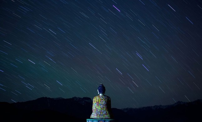 buddhist-string-theory-1024x620.jpg