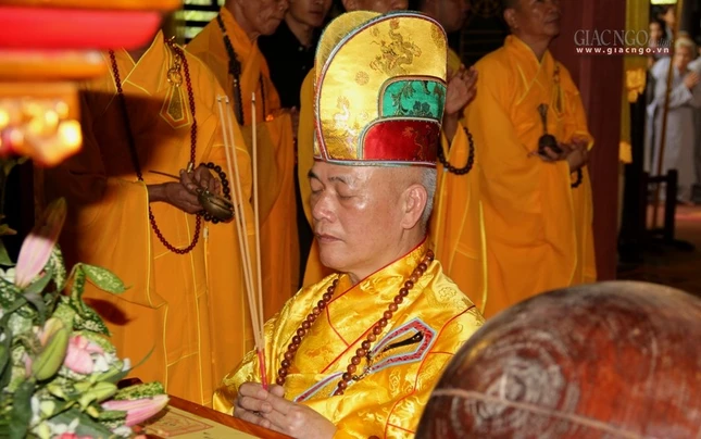 TT-Huế: Lễ chung thất Trưởng lão HT.Thích Huệ Ấn ảnh 3 4.jpg