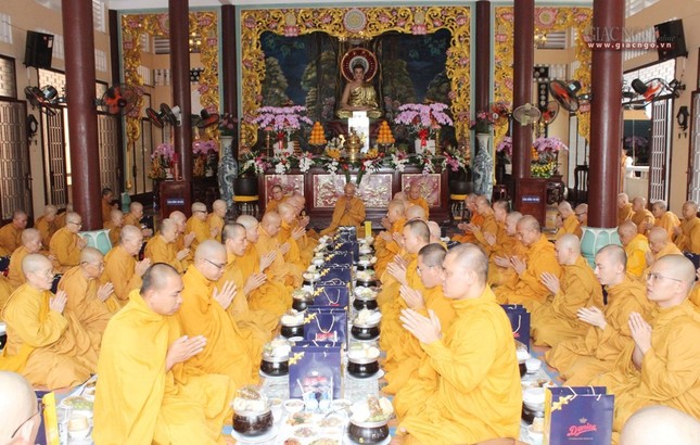 Lễ chung thất NT.Thích nữ Ngoạt Liên ảnh 7 9np.jpg