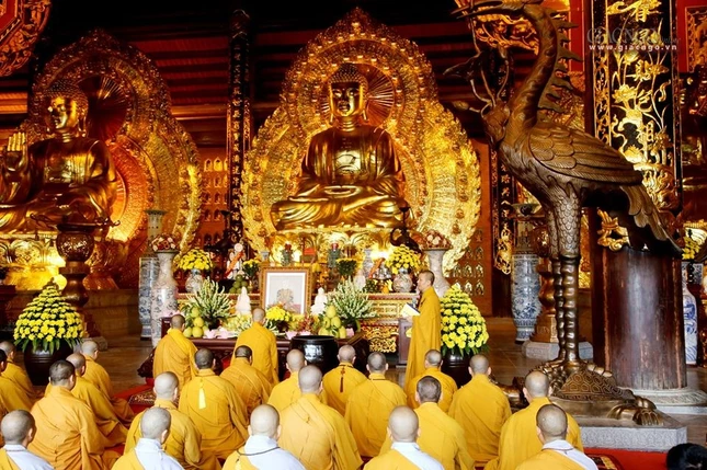 4. Thượng tọa Thích Minh Quang chia sẻ về thân thế, sự nghiệp Quốc sư Nguyễn Minh Không.jpg