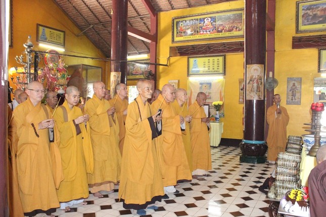 Lễ húy kỵ HT.Thích Quảng Tường tại chùa Hoằng Linh ảnh 3 4hl.jpg