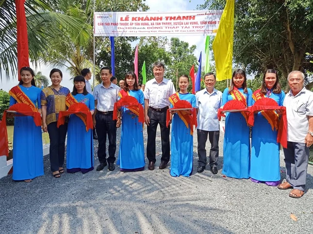 Cat bang khanh thanh.jpg