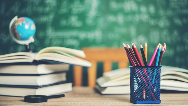 Khi vai mang một chữ Thầy ảnh 1 nguoithay.png