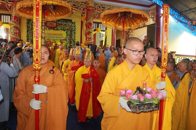 Cung tống kim quan HT.Thích Đồng Tịnh nhập bảo tháp ảnh 8 bd 8.jpg