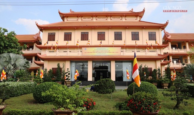 Sẵn sàng cho chuỗi hoạt động kỷ niệm 35 năm Học viện ảnh 1 IMG_6518.jpg