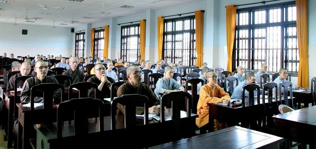 Thầy không la sau lần tôi đi trễ ảnh 1 IMG_1986.jpg