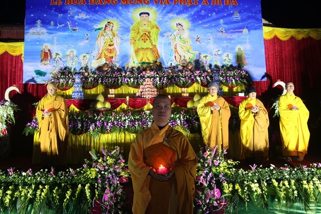Các chùa tổ chức lễ Vía Đức Phật A Di Đà ảnh 5 IMG_69.jpg