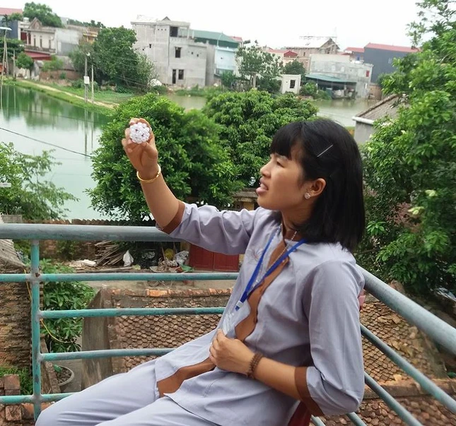 Anh 1 Chị Thuận.jpg