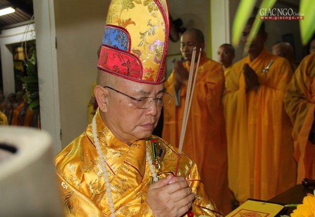 Cung tống kim quan NT.Thích nữ Diệu Tấn nhập bảo tháp ảnh 2 2.jpg