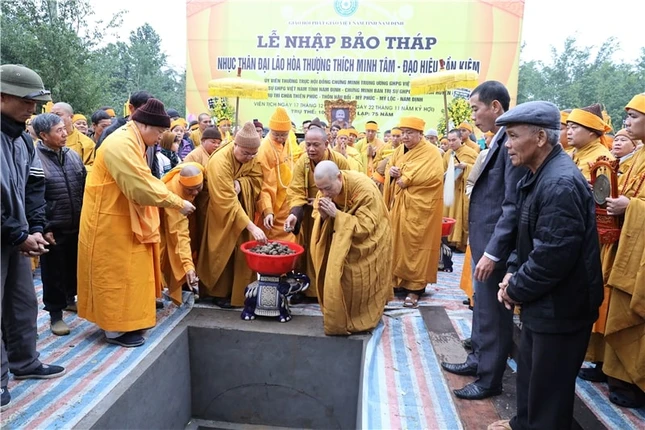 Lễ tưởng niệm, nhập bảo tháp Trưởng lão HT.Thích Minh Tâm ảnh 10 IMG_22122019_35.jpg