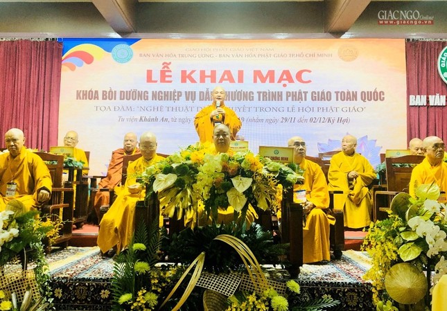 Khai mạc khóa bồi dưỡng nghiệp vụ dẫn chương trình Phật giáo ảnh 7 H8.jpg