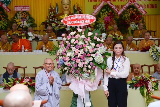 TP.HCM: Phân ban Ni giới T.Ư tổng kết Phật sự 2019 ảnh 11 HUY_0037-4.jpg