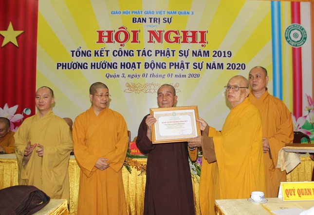 Q.3: Phật sự thành tựu nhờ đoàn kết nội bộ ảnh 3 10q.JPG