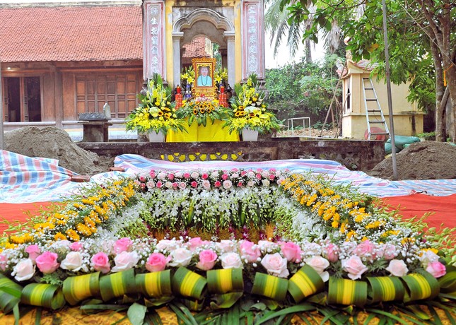 Cung tống kim quan NT.Thích nữ Đàm Tâm nhập tháp ảnh 1 le tang ni trương 025.jpg