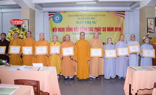 Phật giáo Q.Tân Phú làm từ thiện 4,1 tỷ đồng ảnh 4 tanphu.3.jpg