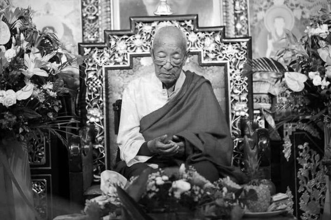 Lãnh đạo truyền thống Phật giáo Nyingma viên tịch ở tuổi 91 ảnh 1 rinpoche.jpg