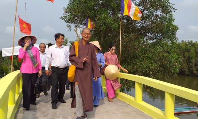 11 - 01 - 2020 Khanh thanh 2 cay cau giao thong 1.jpg