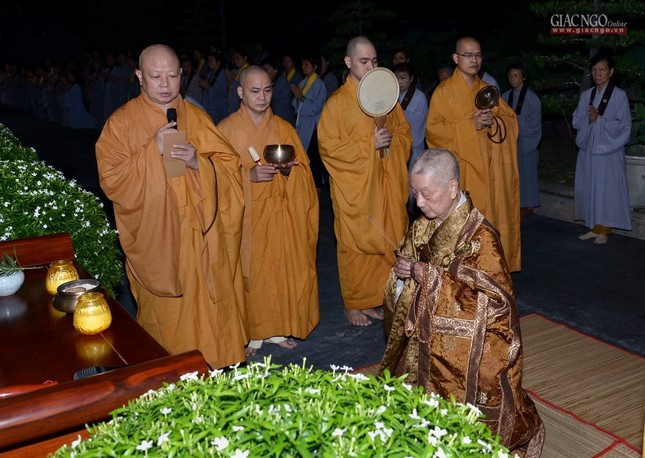 An vị 33 tôn tượng Quan Âm (2).jpg